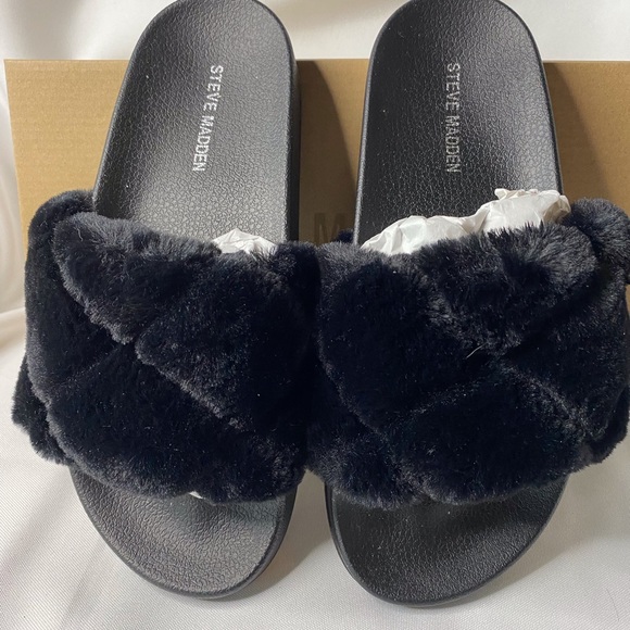 Shoes - Steven Madden houseshoes black faux fur new size 7 $25